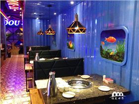 吃鱼的个性火锅店装修效果图